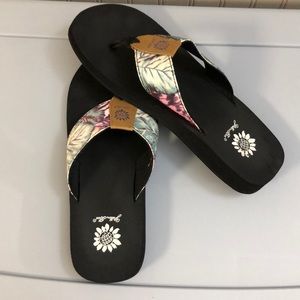 Yellow box multi color flip flops, size 8.5